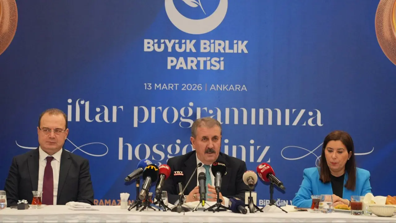 Genel Başkanımız Sayın Mustafa Destici, basın mensuplarıyla iftar sofrasında buluştu