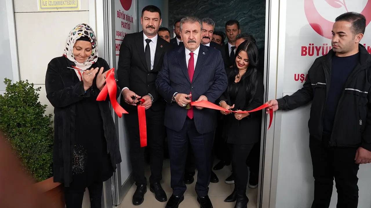 Genel Başkanımız Sayın Mustafa Destici, Uşak il binamızın açılışını gerçekleştirdi